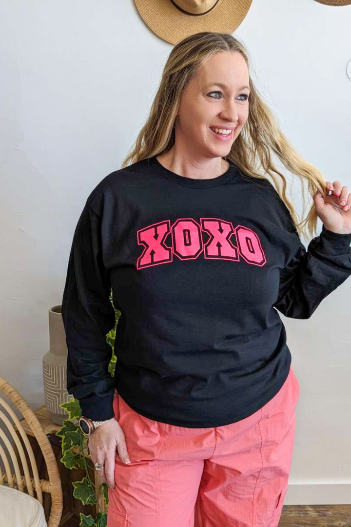 XOXO Long Sleeve Graphic Tee - Black