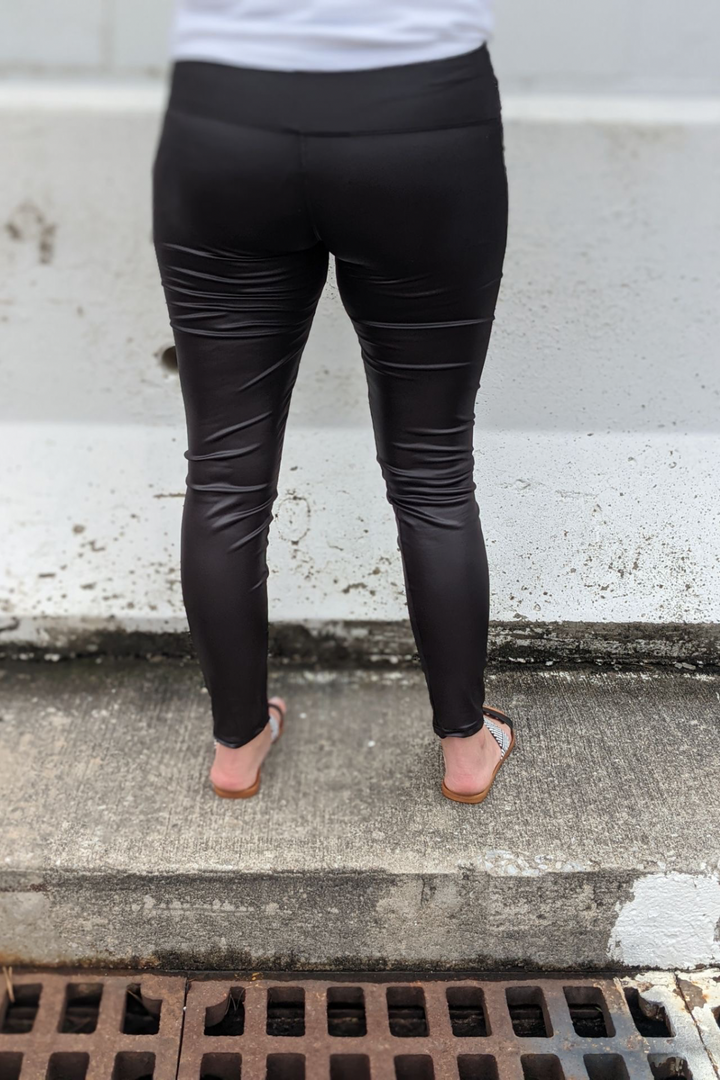 Diva Moment Faux Leather Leggings