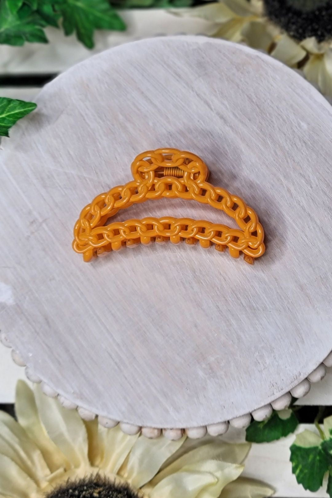 Fantasy Escape Chain Claw Clip